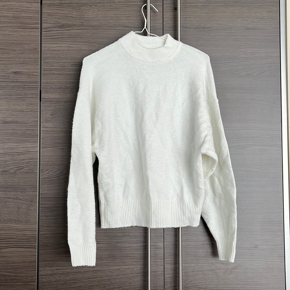 H&M Sweater